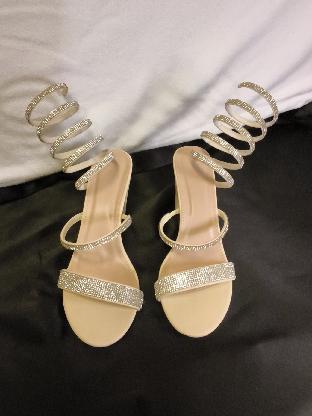 Charlotte Russe Nude Spiral Rhinestone Strap Sandals 3 1/2 Inch Heel Size 9